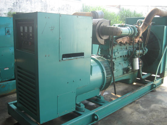 旅顺口租赁发电机- 发电机碳刷磨损的原因是什么